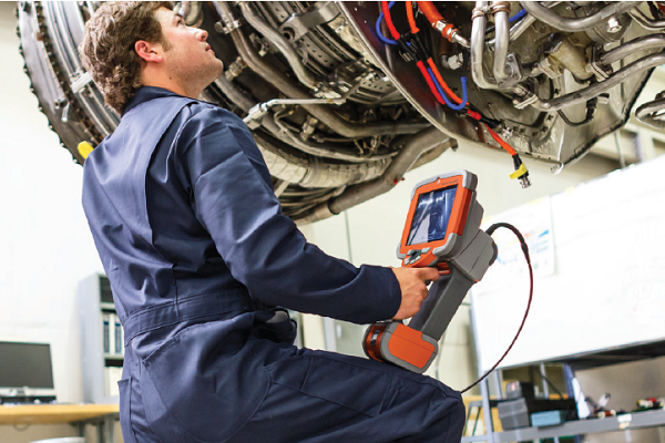 發(fā)動機孔探現(xiàn)場圖 發(fā)動機孔探現(xiàn)場圖